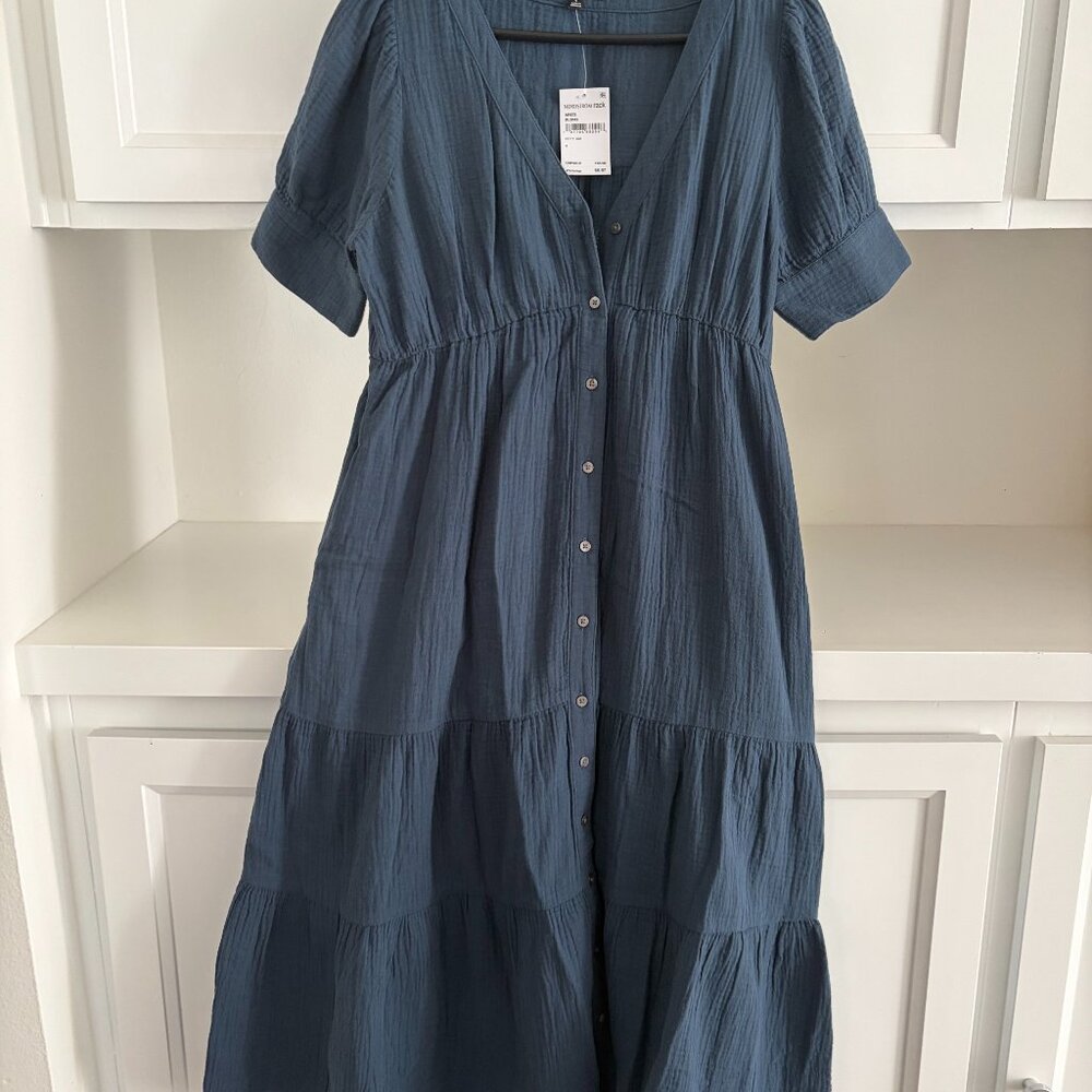👗 Madewell Lightspun Tiered Button-Front Midi Dress – Size 4 (NWT)